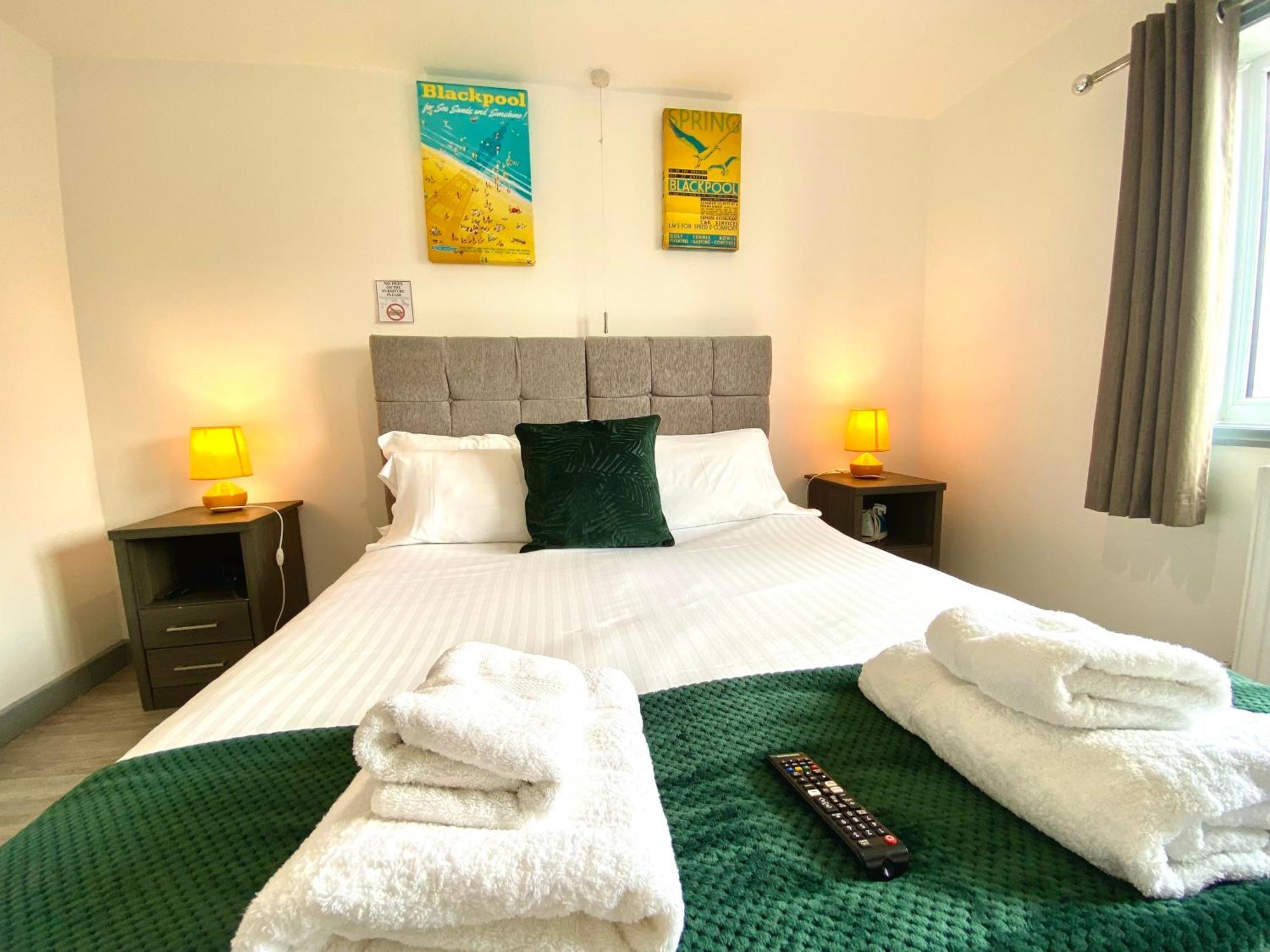 Kennedy House By Blackpool Service Apartments Luaran gambar